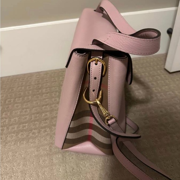 Burberry bag - Picture 3 of 4